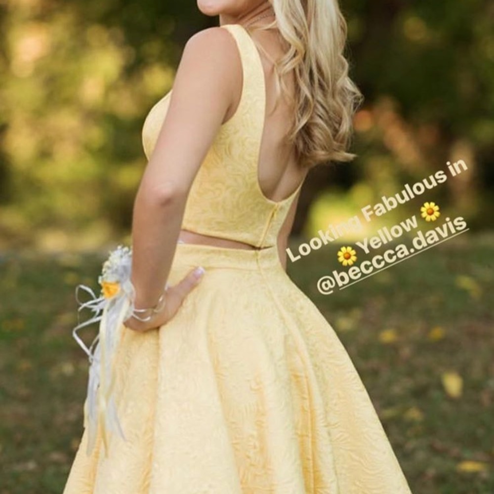 Sherri Hill Homecoming Dress - Picture 4 of 5
